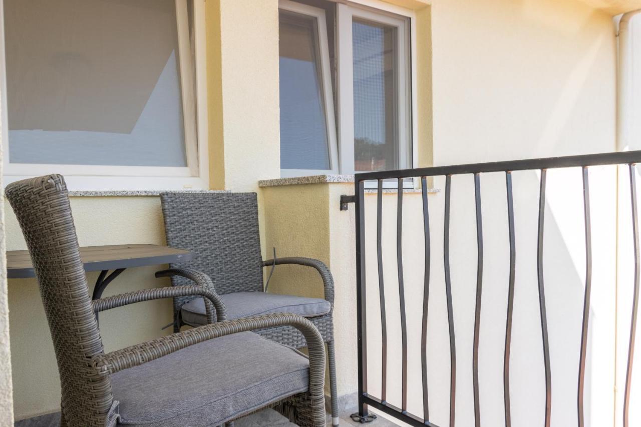Apartments & Rooms Stella Adriatica Murter Exterior foto