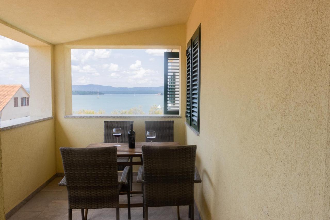 Apartments & Rooms Stella Adriatica Murter Exterior foto