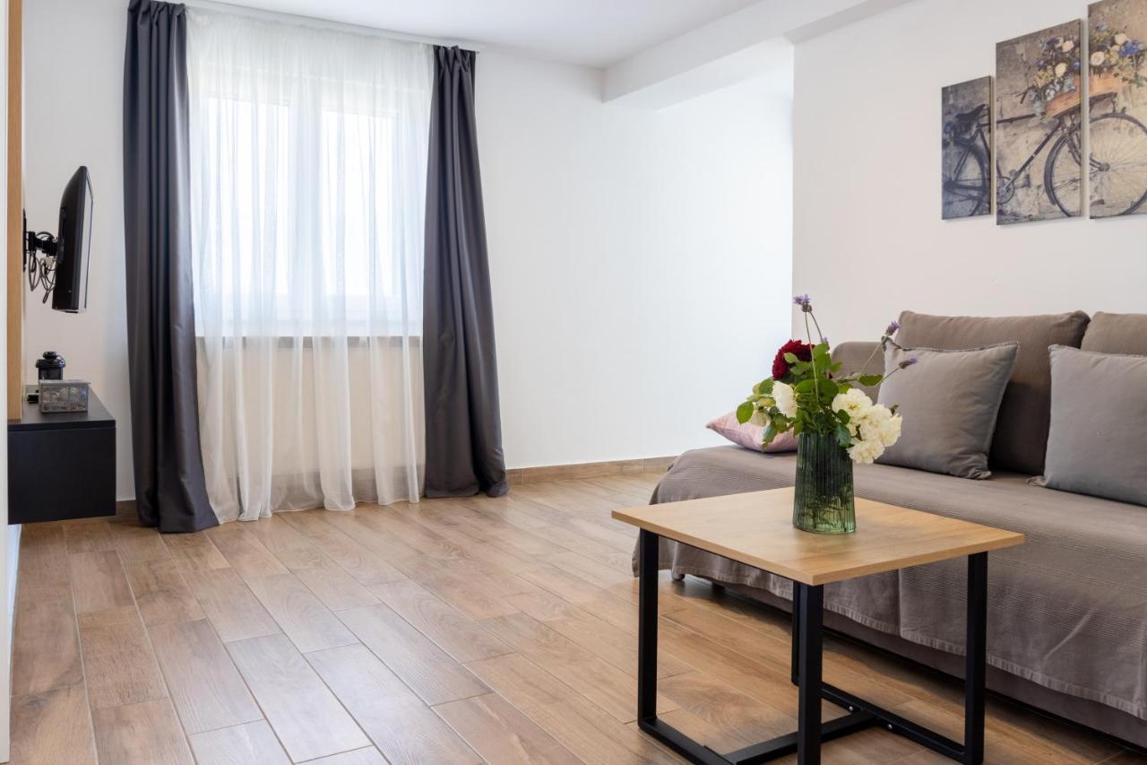 Apartments & Rooms Stella Adriatica Murter Exterior foto