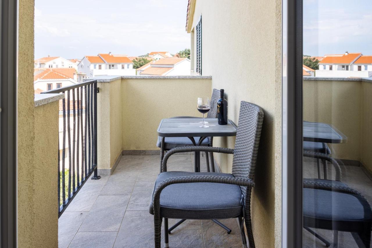 Apartments & Rooms Stella Adriatica Murter Exterior foto