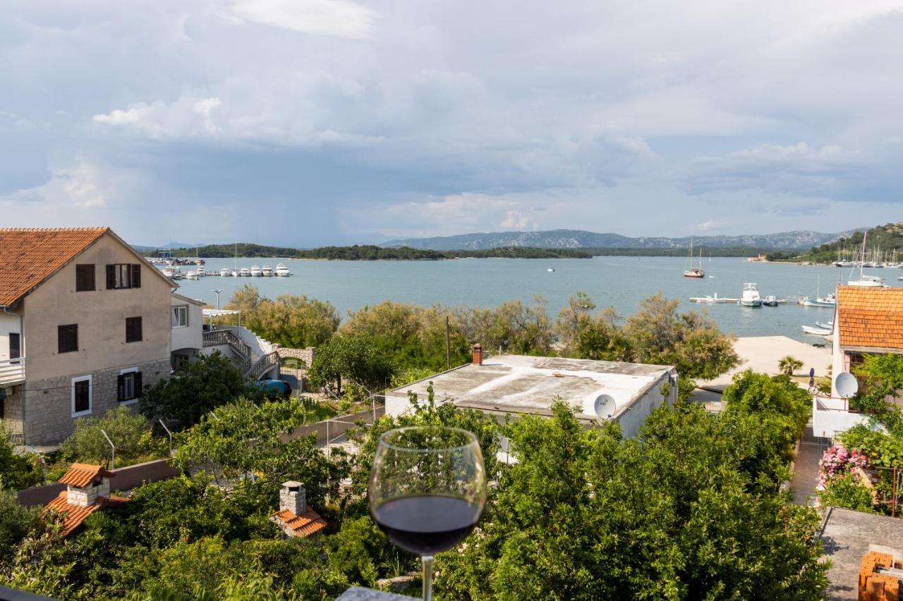 Apartments & Rooms Stella Adriatica Murter Exterior foto