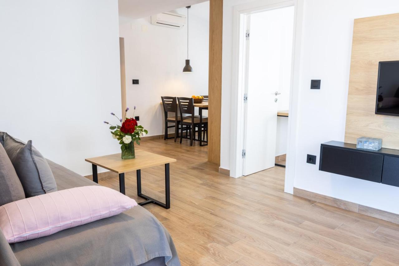 Apartments & Rooms Stella Adriatica Murter Exterior foto