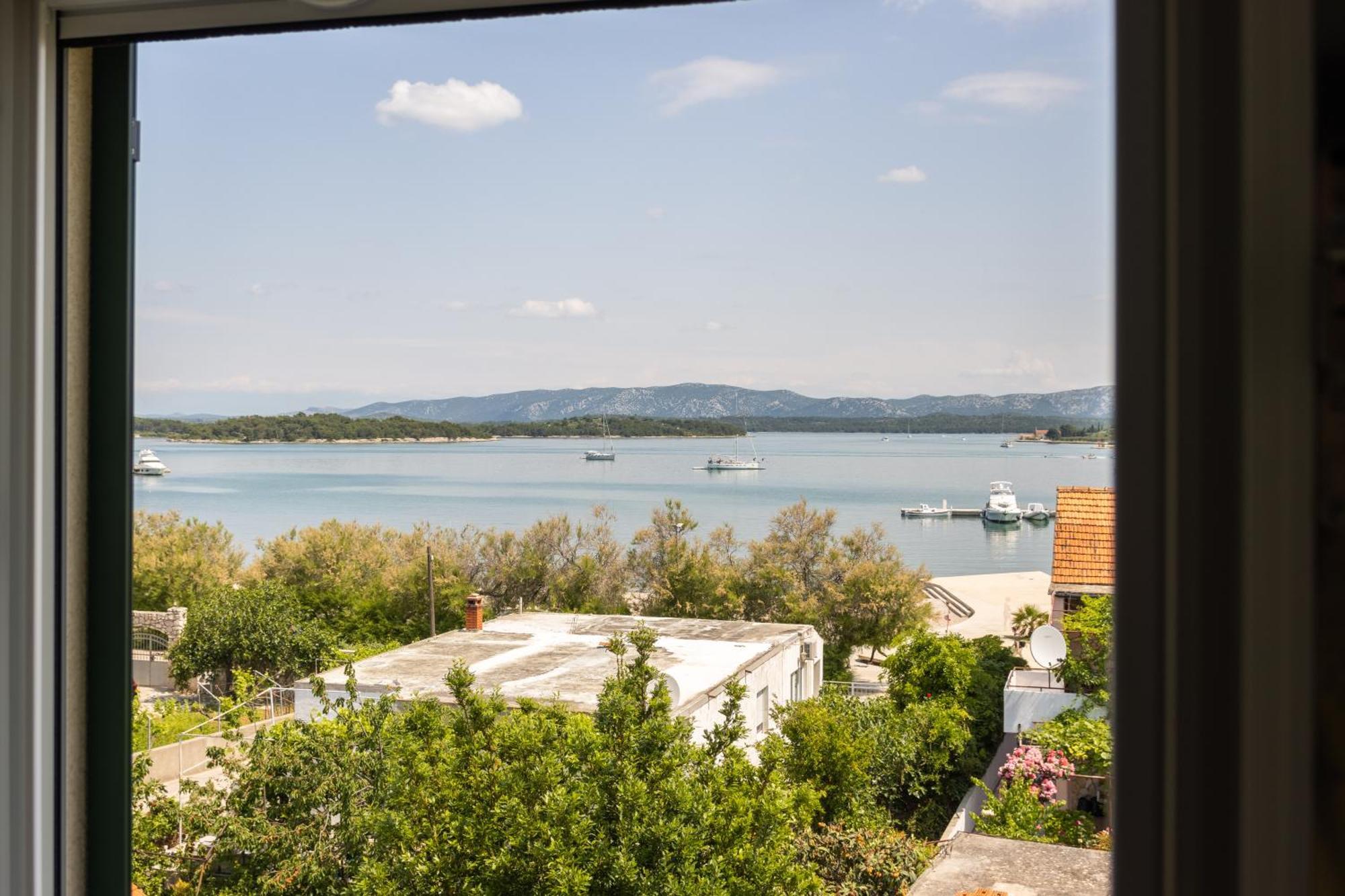 Apartments & Rooms Stella Adriatica Murter Exterior foto